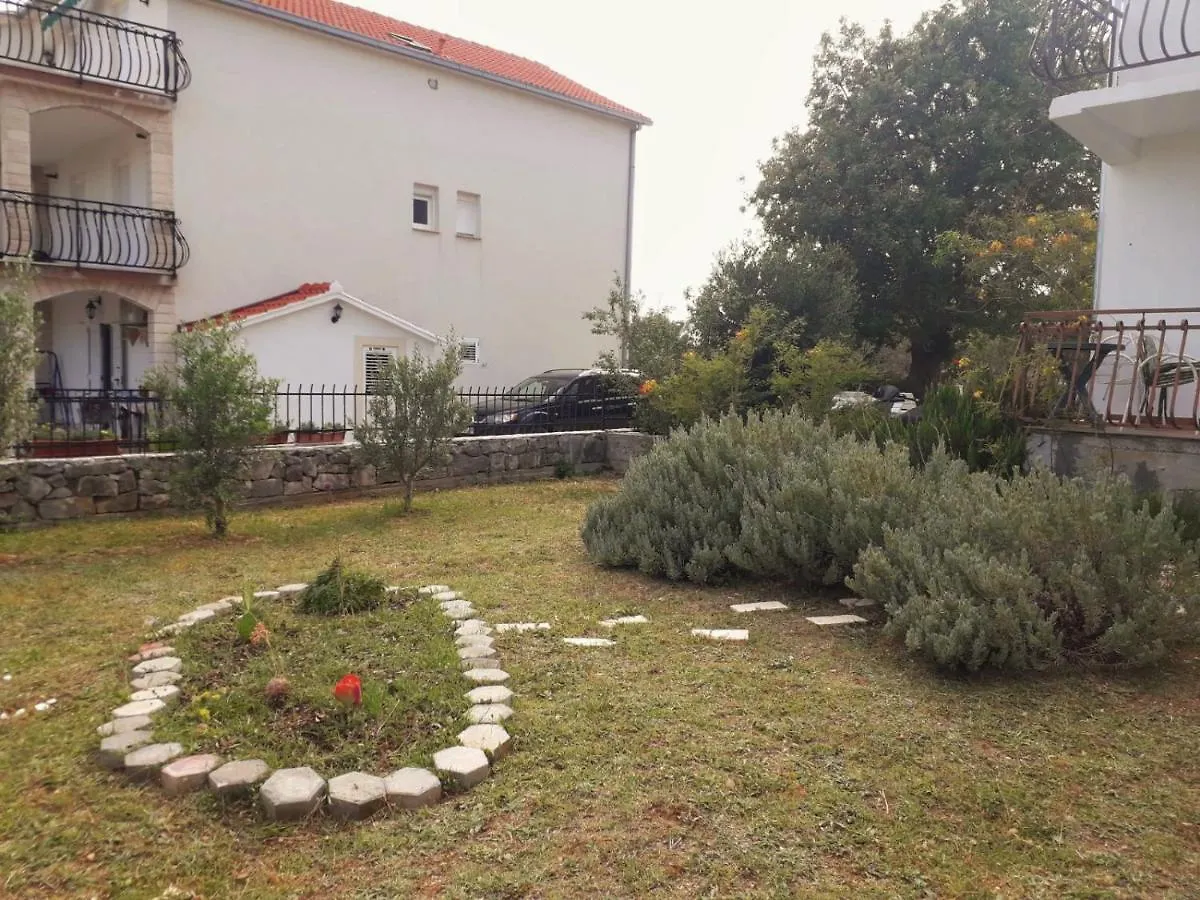 Apartman Mala Lanterna Trogir Apartment