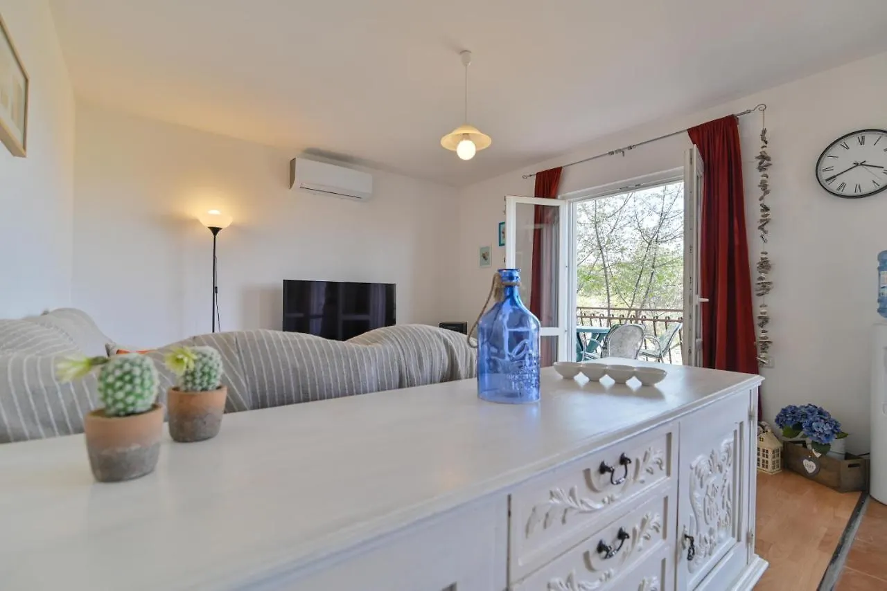 Apartman Mala Lanterna Trogir Apartment